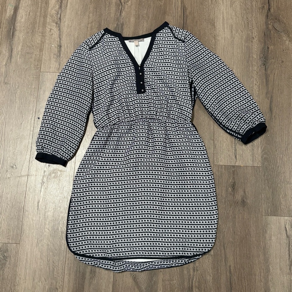 Banana Republic Chain Print Elastic Waist Dress Size 2 Navy White Long Sleeve